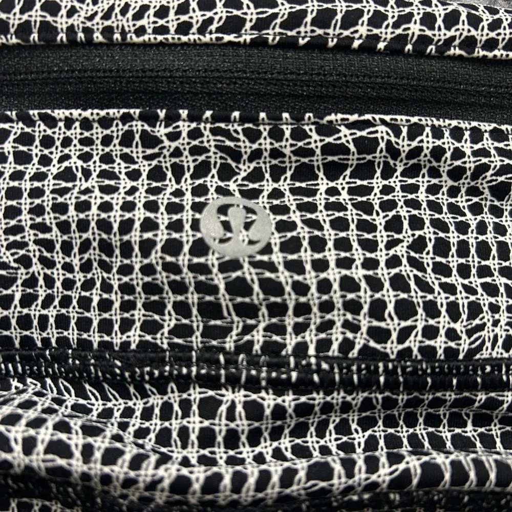 Lululemon Leggings Womens Size 4 Black White Grid Speed Up Tight Mesh Athletic